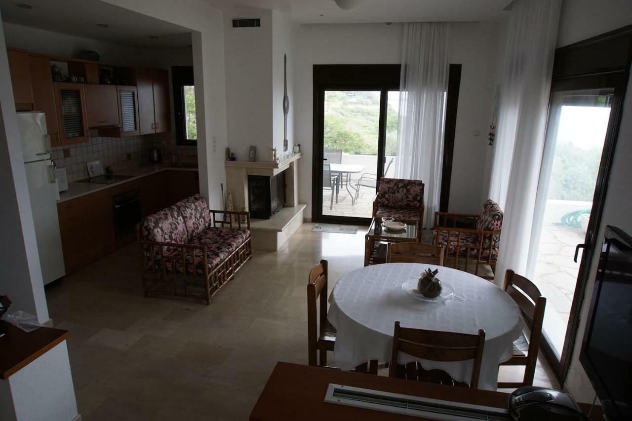 Seaside Vila Platanitis Екстериор снимка