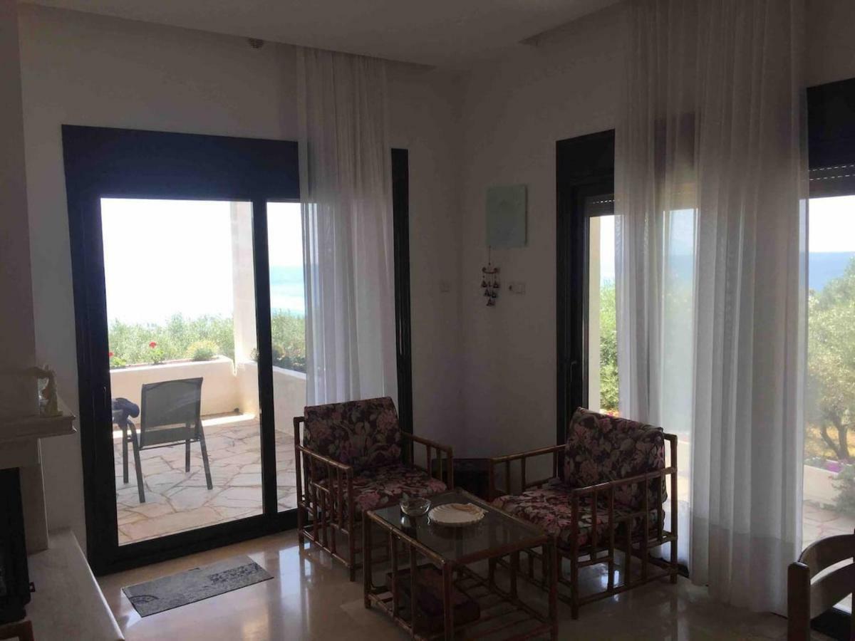 Seaside Vila Platanitis Екстериор снимка